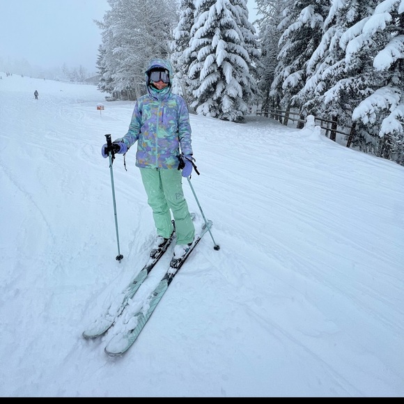 Women's Burton [ak] GORE-TEX Summit Pant - Picture 11 of 12